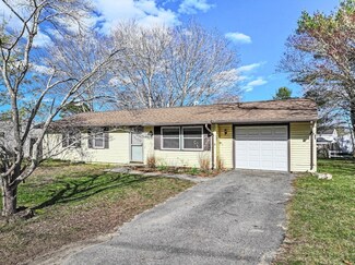 12 Parker Dr, Wareham, MA 02571