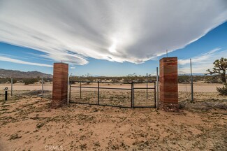 60786 Lynwood Dr, Joshua Tree, CA 92252