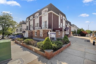 214-04 18th Ave, Bayside, NY 11360