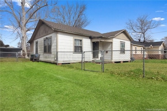 122 W 15th St, Lake Charles, LA 70601