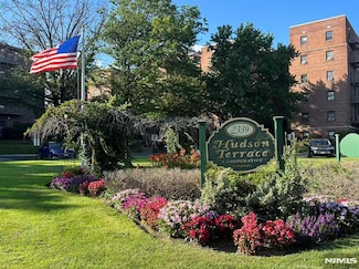 2337 Hudson Terrace Unit B14, Fort Lee, NJ 07024