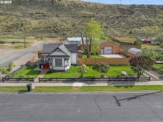 1201 Place St, Baker City, OR 97814