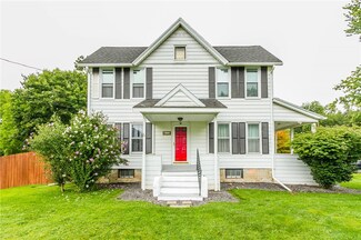 12 Letchworth St, Auburn, NY 13021