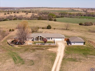 16020 NW 70th St, Rossville, KS 66533