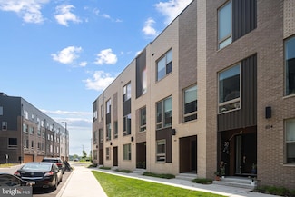 3126 Pierview Ln, Philadelphia, PA 19125