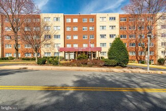 200 N Maple Ave Unit 407, Falls Church, VA 22046