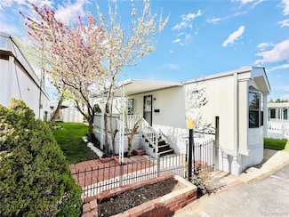 6825 W Mississippi Ave Unit 37, Lakewood, CO 80226