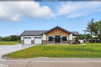 202 Franklin 8th St, Donnellson, IA 52625