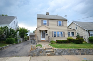 954 Birmingham St, Bridgeport, CT 06606