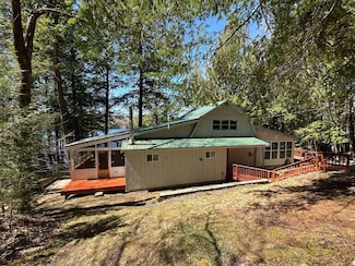 96 Locke Pond Rd E, Chesterville, ME 04938