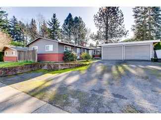 800 NW Division St Unit 820, Gresham, OR 97030