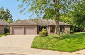 1220 Pintail Ct, Columbus, IN 47201