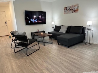 7942 Serro Medina, San Antonio, TX 78252
