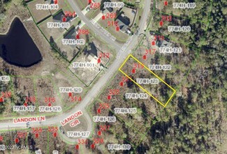 319 Landing Ln, Sneads Ferry, NC 28460