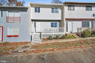 16 Wayside Ct, Stafford, VA 22554