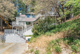 26333 Walnut Hills Dr, Lake Arrowhead, CA 92352