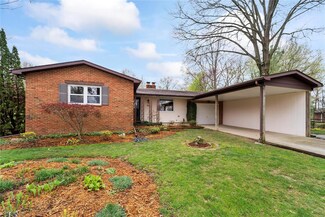 1010 Lantern Ln, Lebanon, IL 62254