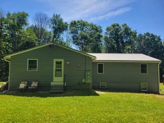 46 Gebig Rd, Nottingham, NH 03290
