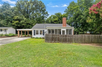 401 W Mcneill St, Lillington, NC 27546
