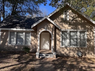 1358 Bonham St, Paris, TX 75460