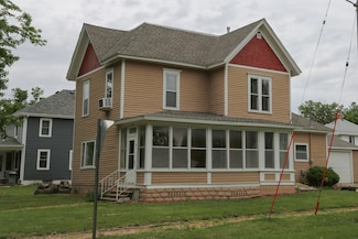 302 Woodbridge St, Nashua, IA 50658