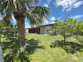 27064 Omni Ln, Punta Gorda, FL 33983