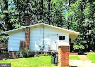 7724 Harwood Place, Springfield, VA 22152