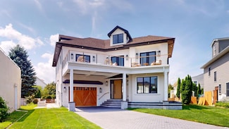 31 Seaside Ct, Margate City, NJ 08402