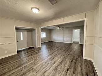 1827 Neuman St, La Marque, TX 77568