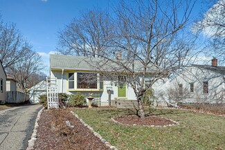 271 English St, Saint Paul, MN 55106
