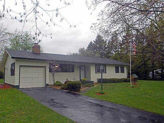 8518 Indian Falls Rd, Corfu, NY 14036