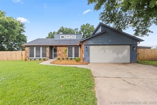 312 S 24th St, Broken Arrow, OK 74014
