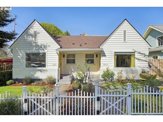 1035 SE 16th Ave, Portland, OR 97214