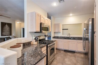 8704 Red Rio Dr Unit 202, Las Vegas, NV 89128