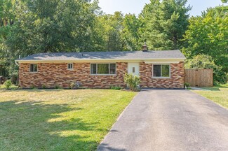 9329 Greenhedge Ln, Loveland, OH 45140