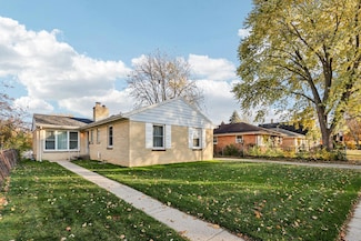 4742 N 90th St, Milwaukee, WI 53225