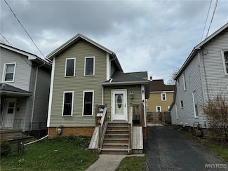 240 Chestnut St, Lockport, NY 14094