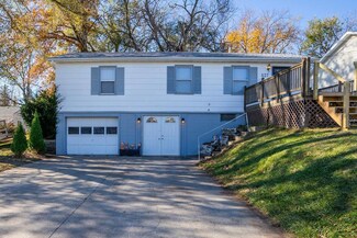 627 E 6th St S, Newton, IA 50208