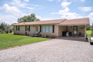 502 Budd St, Saint Joseph, TN 38481