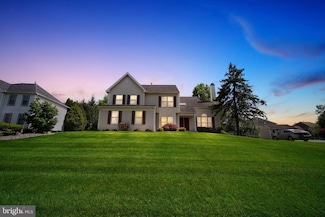 716 Castlewood Dr, Dresher, PA 19025