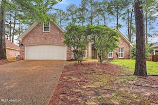 118 Pine Ridge Cir, Brandon, MS 39047