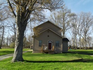 2410 Ernest Lyntz Rd SW, Warren, OH 44481