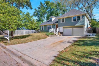 3308 SW Stone Ave, Topeka, KS 66614
