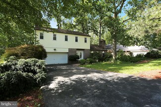 10 Nassau Cir, Reading, PA 19607