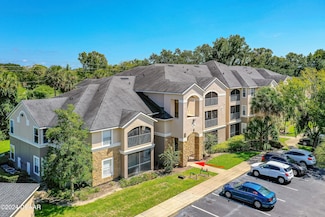 940 Village Trail Unit 6-102, Port Orange, FL 32127