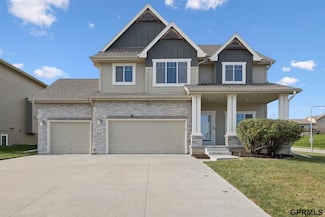 4504 S 198th St, Omaha, NE 68135