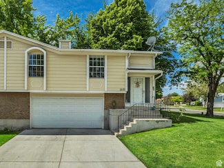 1219 W Middlesex Rd, Salt Lake City, UT 84123