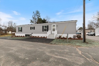 10 Princess Dr, Salem, NH 03079