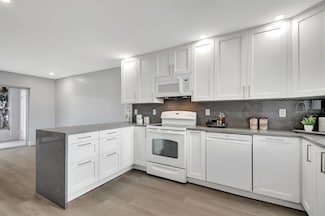 702 Lori Dr Unit 194, Palm Springs, FL 33461