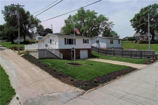 1018 Forest Ave, Atchison, KS 66002
